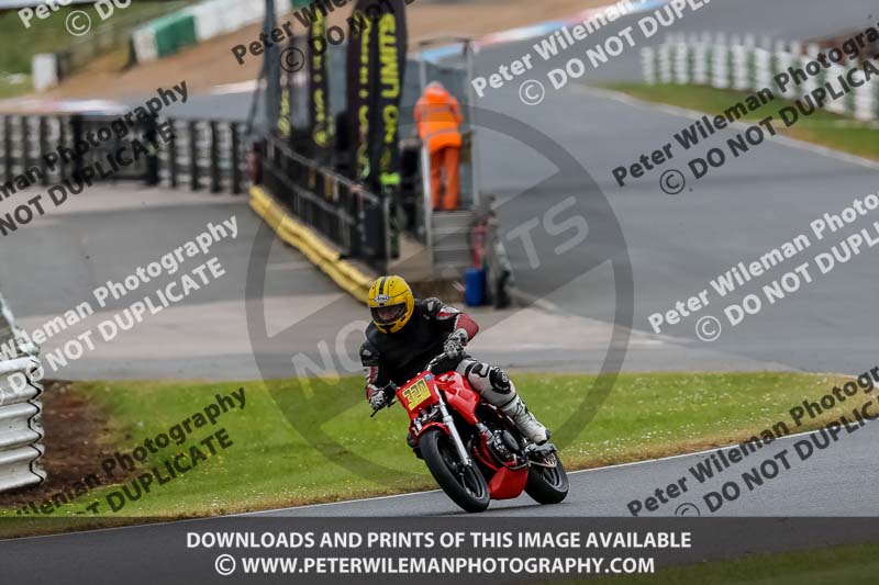 enduro digital images;event digital images;eventdigitalimages;mallory park;mallory park photographs;mallory park trackday;mallory park trackday photographs;no limits trackdays;peter wileman photography;racing digital images;trackday digital images;trackday photos